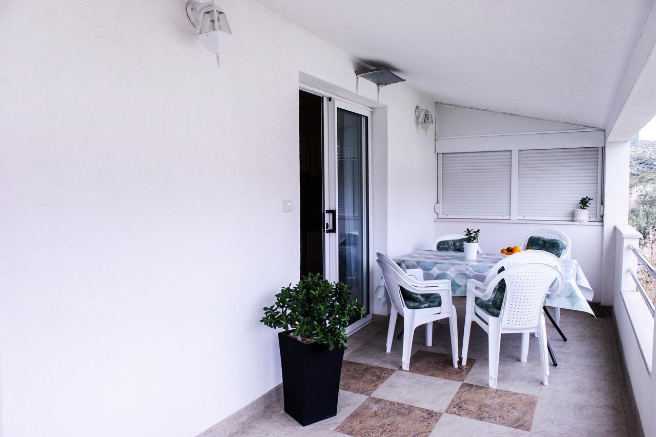 Apartments Mila มารีนา ภายนอก รูปภาพ